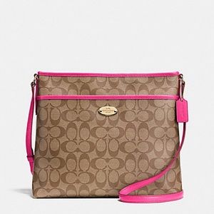 Coach sig file bag gently used f34938